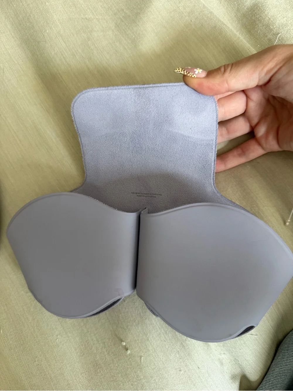 Apple staining muffs